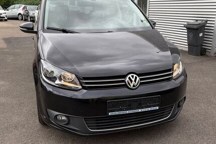 VW Touran 177.390 km 9.999 &euro; Bergisch-Gladbach 51469