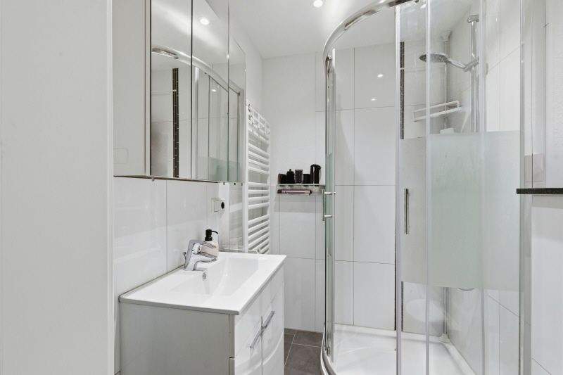 Etagenwohnung Köln Kalk - 2 Zimmer, 61 m&sup2;, 220.000&euro; | Angebot:25768854