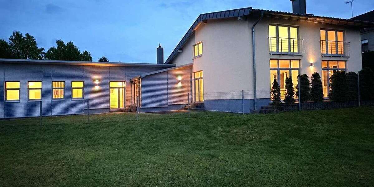 Einfamilienhaus Bergisch Gladbach - 9 Zimmer, 235 m&sup2;, 850.000&euro; | Angebot:27087304