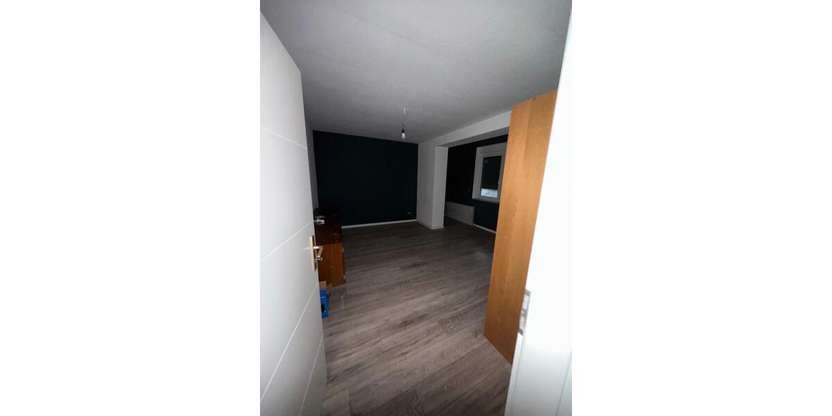 Mehrfamilienhaus, Wohnhaus Langenfeld (Rheinland) - 7 Zimmer, 237 m&sup2;, 580.000&euro; | Angebot:26126908