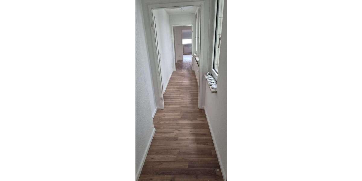 Etagenwohnung Solingen Mitte - 2 Zimmer, 76 m&sup2;, 530&euro; | Angebot:26283485