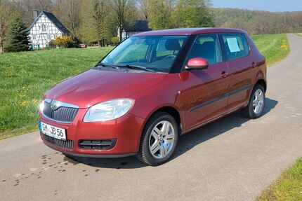 Skoda Fabia 96.070 km 3.490 &euro; Radevormwald 42477