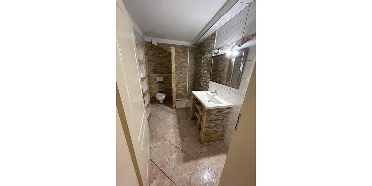 Erdgeschoßwohnung Wuppertal Gemarkung Elberfeld - 2 Zimmer, 70 m&sup2;, 700&euro; | Angebot:25343097