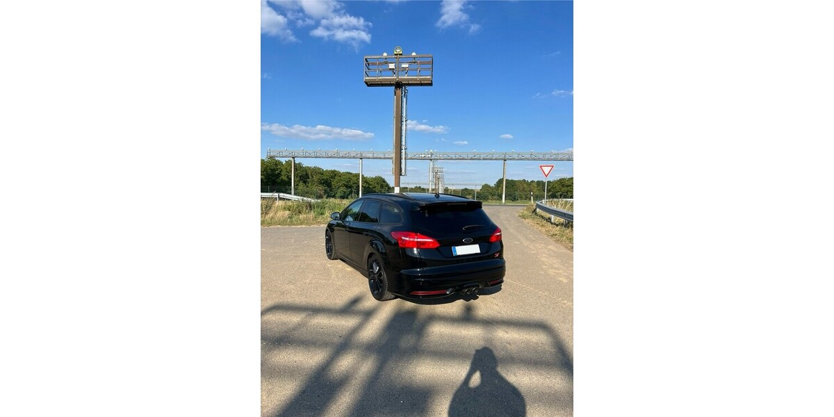 Ford Focus 84.900 km 16.900 &euro; Köln 50667