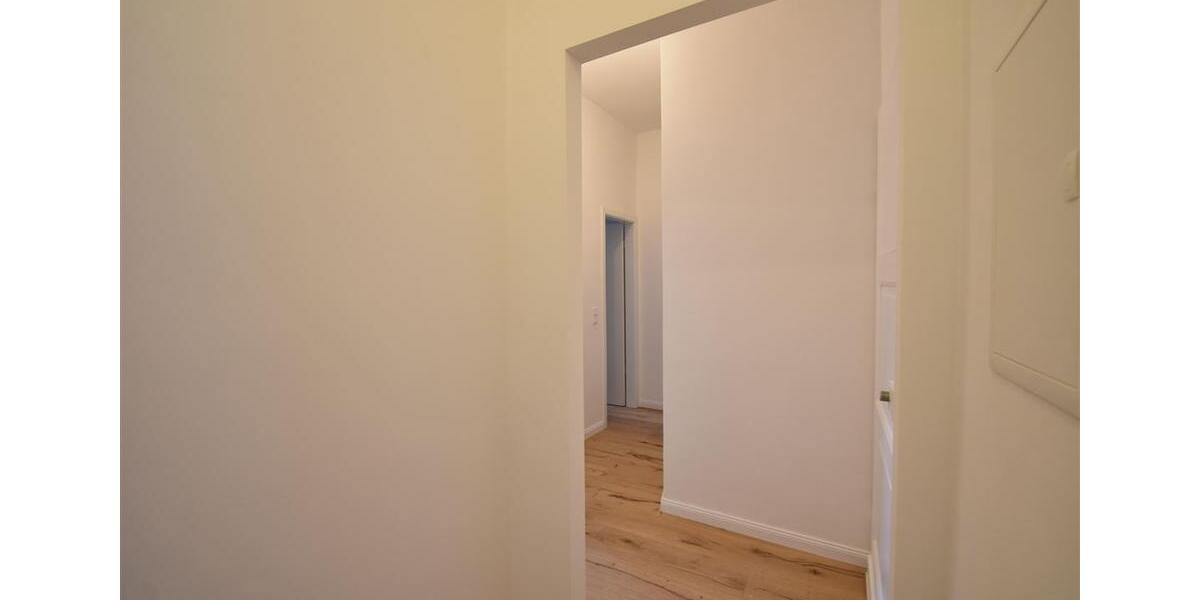 Etagenwohnung Düsseldorf Heerdt - 2 Zimmer, 75 m&sup2;, 1.450&euro; | Angebot:22619460