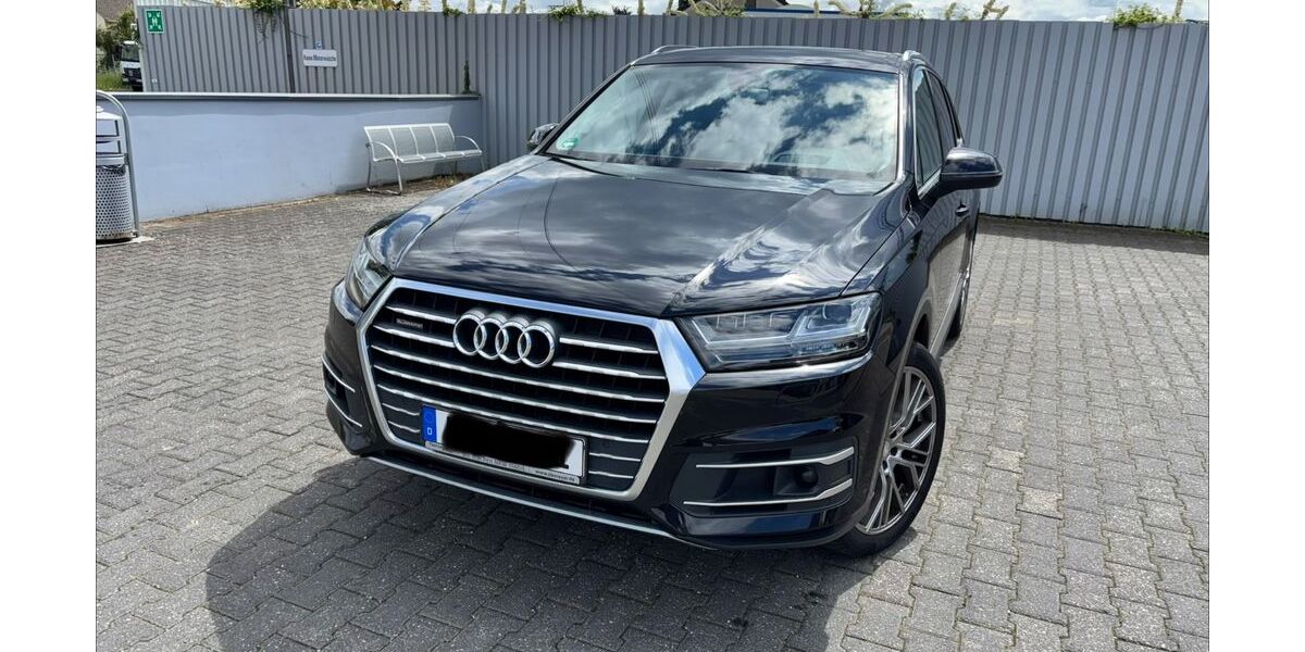 Audi Q7 174.500 km 26.500 &euro; Köln 51107