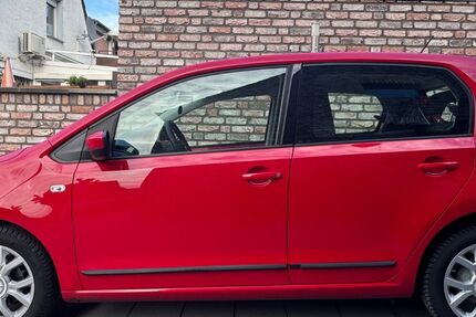 VW up! 82.000 km 6.000 &euro; Dormagen 41540