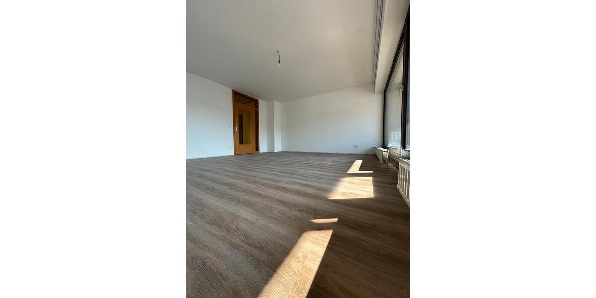 Etagenwohnung Düsseldorf Düsseltal - 2 Zimmer, 68 m&sup2;, 1.400&euro; | Angebot:25957360