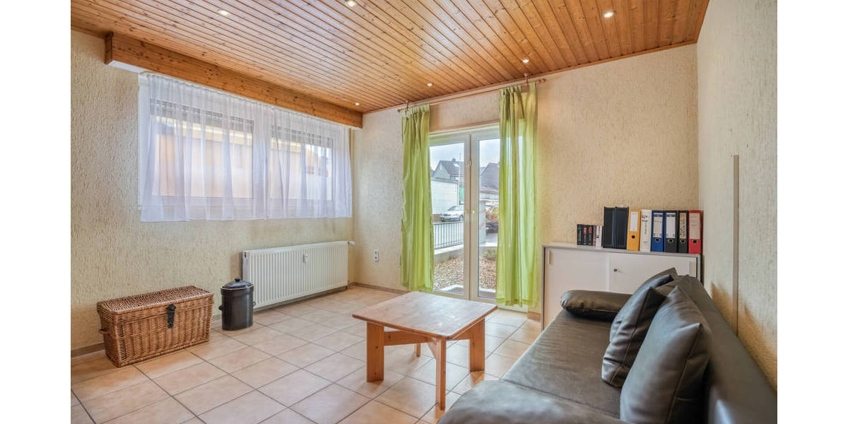 Mehrfamilienhaus, Wohnhaus Solingen Gräfrath - 9 Zimmer, 185 m&sup2;, 495.000&euro; | Angebot:26277372