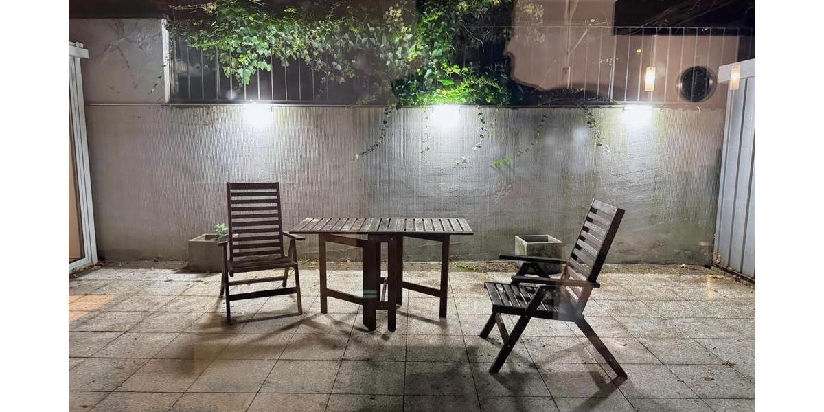 Köln, mitten drin - trotzdem absolut ruhig außergewöhnliche 2- bis 3-Zimmer Wohnung, ca. 100 m² große Terrasse und Stellplatz - Terrassenwohnung Köln Innenstadt | Angebot:26664145