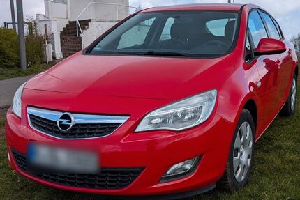 Opel Astra 170.876 km 2.500 &euro; Köln 50969