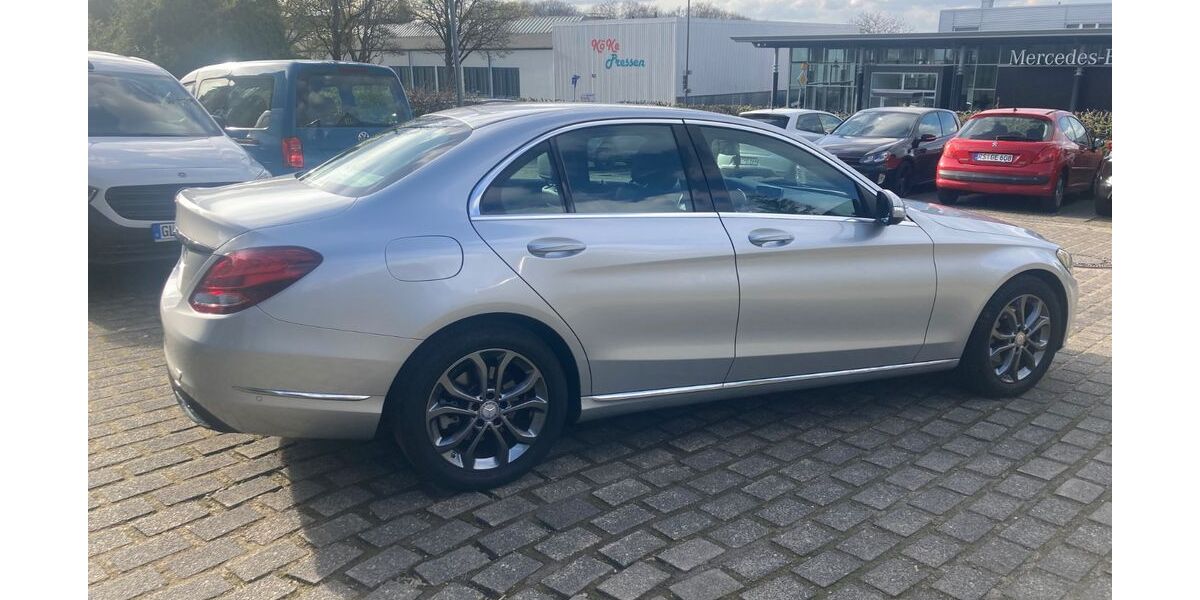Mercedes-Benz C 180 37.340 km 16.950 &euro; Wermelskirchen 42929