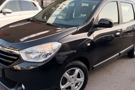 Dacia Lodgy 131.380 km 7.399 &euro; Remscheid 42853