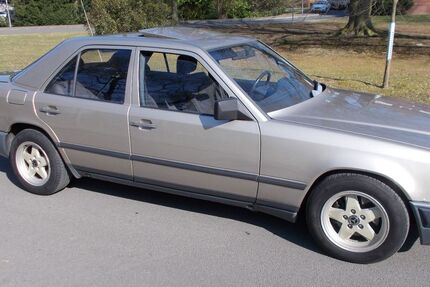 Mercedes-Benz 230 119.000 km 6.600 &euro; Willich 47877