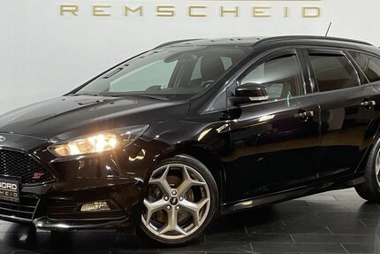 Ford Focus 135.292 km 11.490 &euro; Remscheid 42897