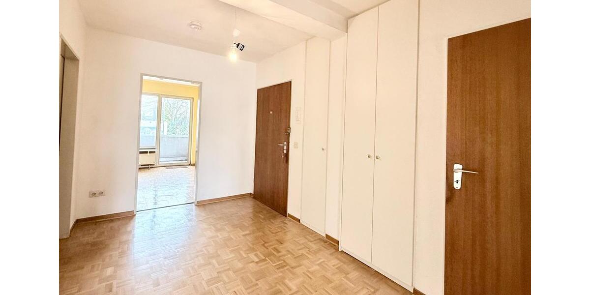 Erdgeschoßwohnung Düsseldorf Stadtbezirk 6 - 3 Zimmer, 93 m&sup2;, 1.200&euro; | Angebot:23762122