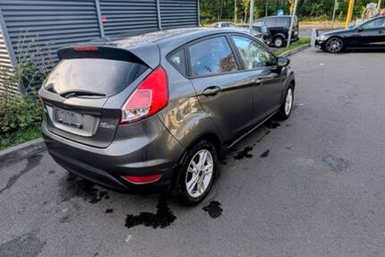 Ford Fiesta 188.000 km 5.900 &euro; Düsseldorf 40591