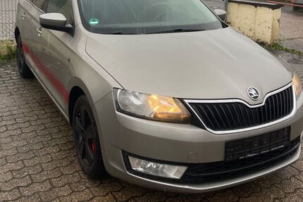 Skoda Rapid 256.000 km 4.900 &euro; Neuss 41469