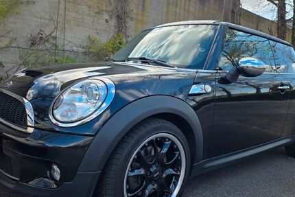 Mini Cooper S Coupé 68.970 km 13.900 &euro; Langenfeld 40764