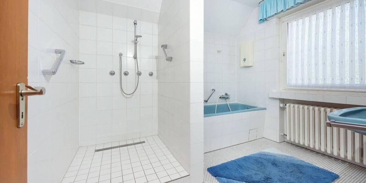 Einfamilienhaus Heiligenhaus Mitte - 7 Zimmer, 170 m&sup2;, 580.000&euro; | Angebot:25679812