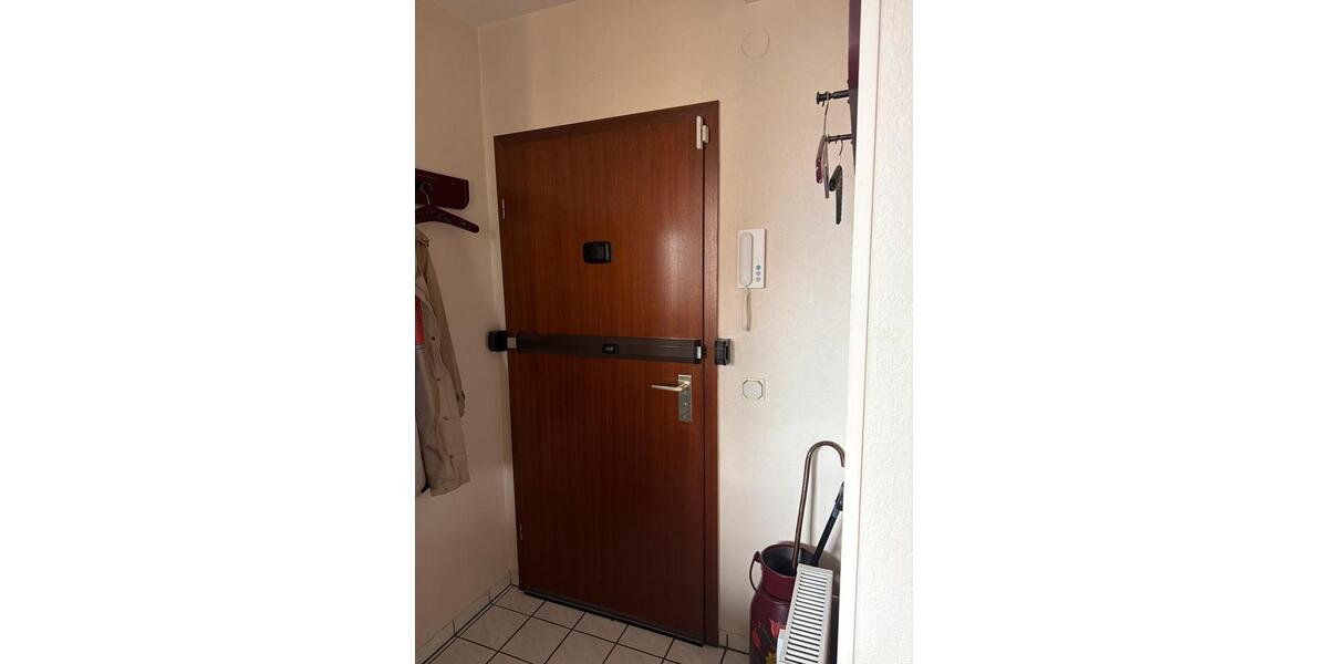 Etagenwohnung Neuss Holzheim - 3 Zimmer, 82 m&sup2;, 240.000&euro; | Angebot:26827318