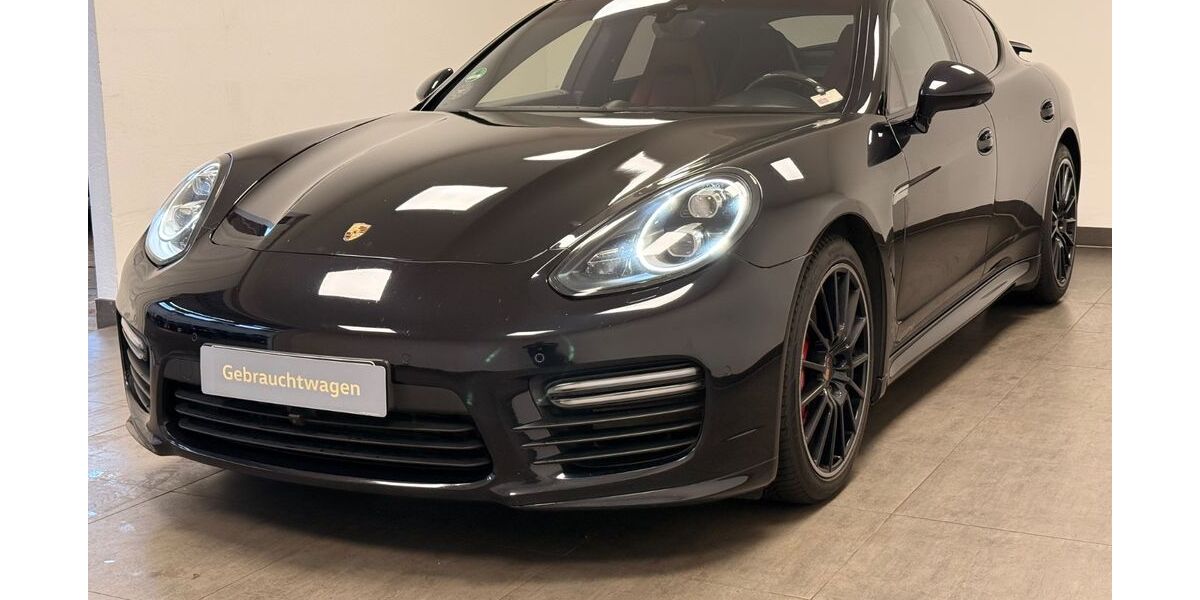 Porsche Panamera 124.000 km 33.900 &euro; Düsseldorf 40233