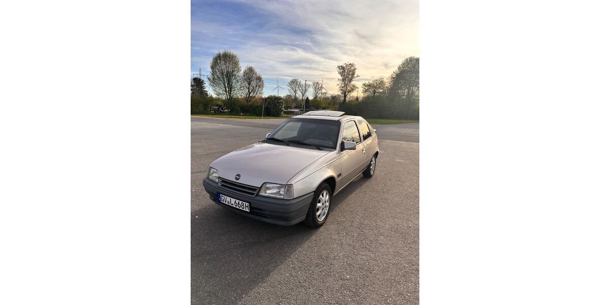 Opel Kadett 92.000 km 2.950 &euro; Grevenbroich 41515