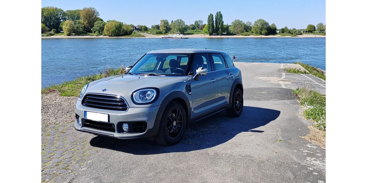 Mini One Countryman 52.891 km 17.400 &euro; Düsseldorf 40489