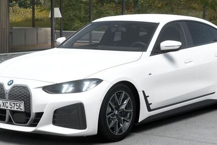 BMW i4 8.973 km 51.440 &euro; Mülheim 45472