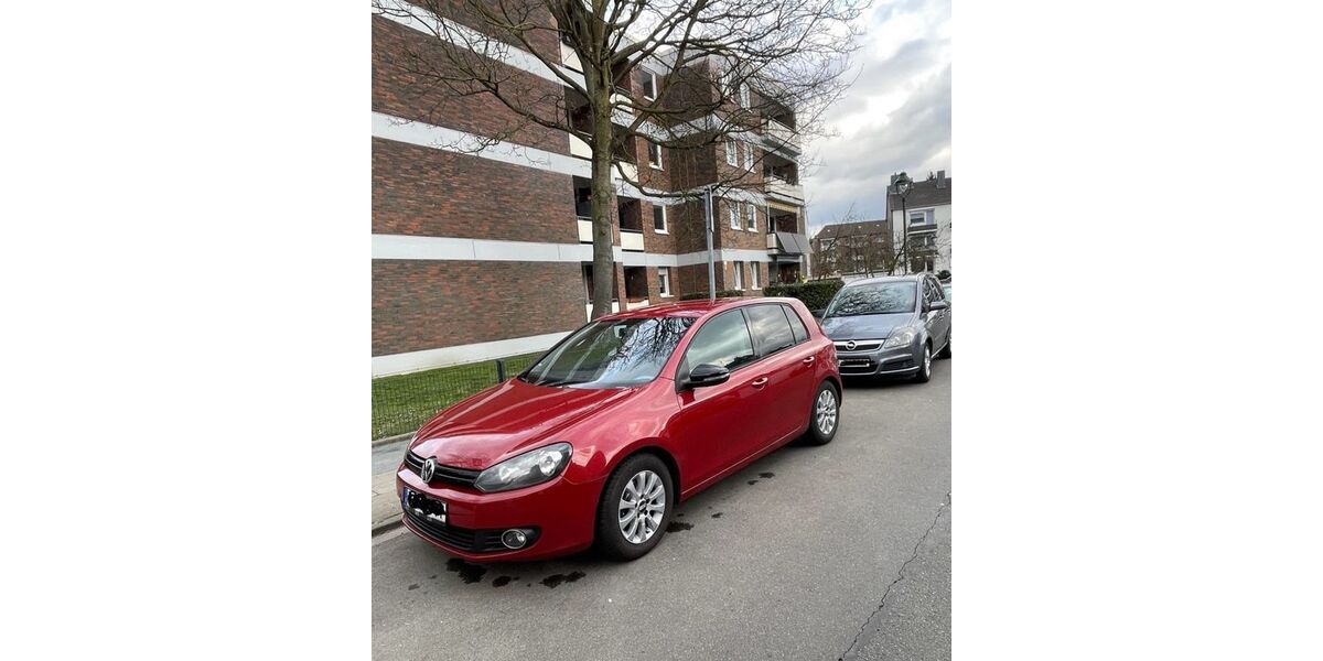 VW Golf 188.000 km 5.500 &euro; Düsseldorf 40589