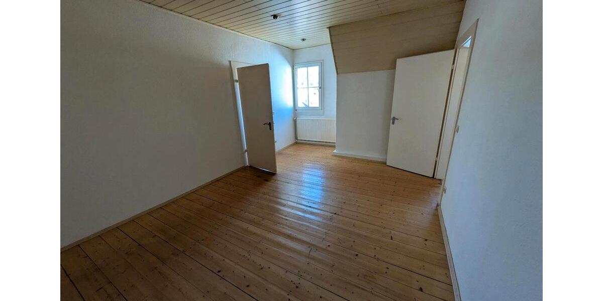 Etagenwohnung Velbert Langenberg - 3 Zimmer, 75 m&sup2;, 495&euro; | Angebot:25379982