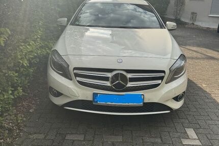 Mercedes-Benz A 180 148.500 km 10.500 &euro; Velbert 42553