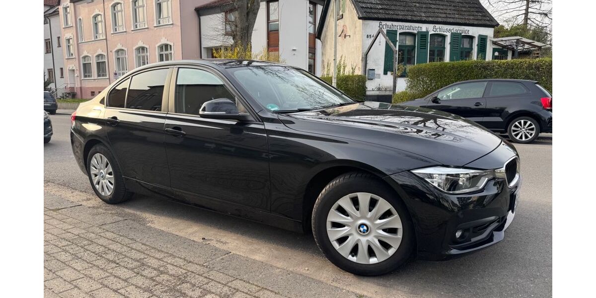 BMW 318 121.790 km 13.400 &euro; Solingen 42653