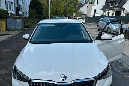 Skoda Scala 39.500 km 14.990 &euro; Düsseldorf 40629