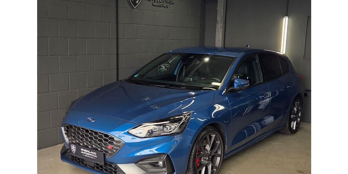 Ford Focus 127.000 km 18.790 &euro; Remscheid 42899
