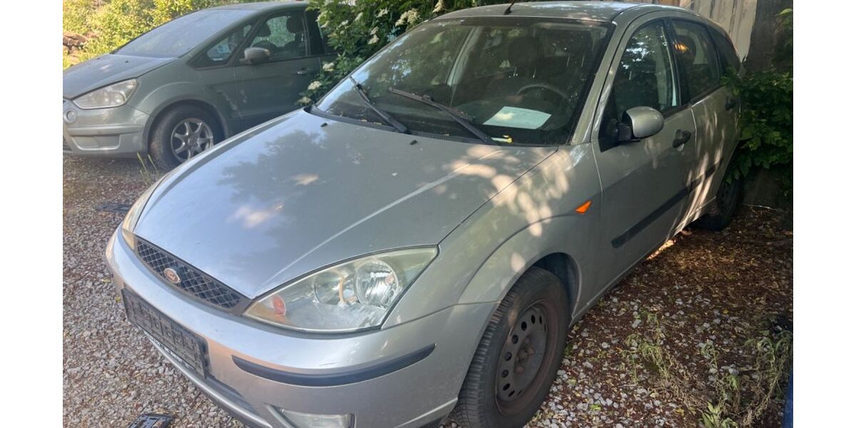 Ford Focus 99.000 km 999 &euro; Neuss 41462