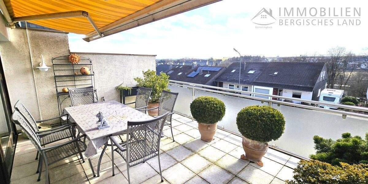 Reihenendhaus Hückeswagen Wiehagen - 5 Zimmer, 156 m&sup2;, 329.000&euro; | Angebot:25675575