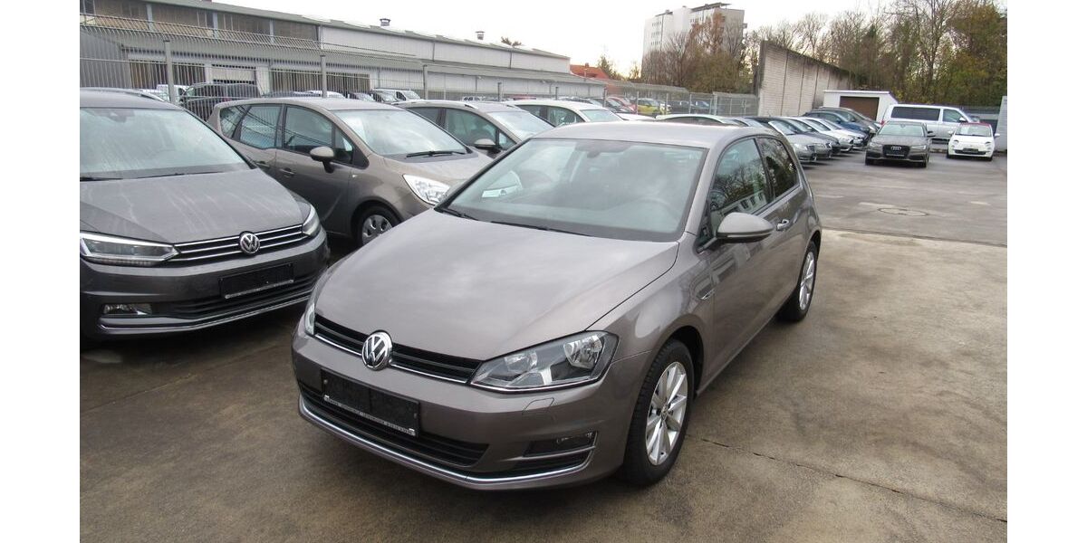 VW Golf 114.700 km 11.400 &euro; Leverkusen 51371