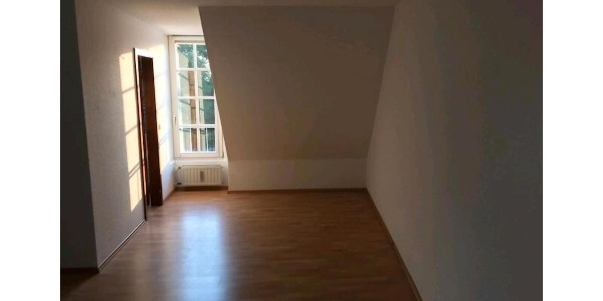 Dachgeschoßwohnung Köln Kalk - 2 Zimmer, 65 m&sup2;, 1.170&euro; | Angebot:24343999