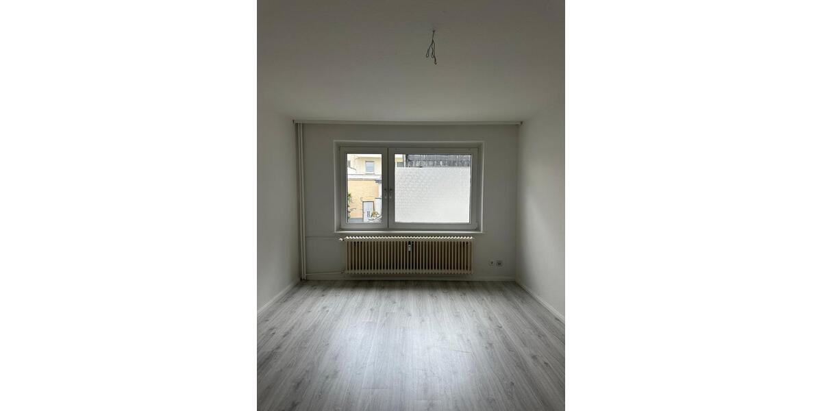 Etagenwohnung Wuppertal Gemarkung Barmen - 3 Zimmer, 75 m&sup2;, 525&euro; | Angebot:25520036