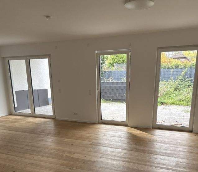 Etagenwohnung Kaarst Vorst - 3 Zimmer, 138 m&sup2;, 2.070&euro; | Angebot:26107067