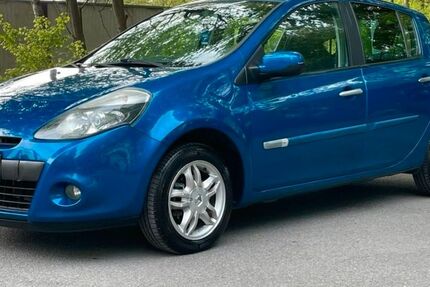 Renault Clio 210.000 km 2.200 &euro; Köln 50765