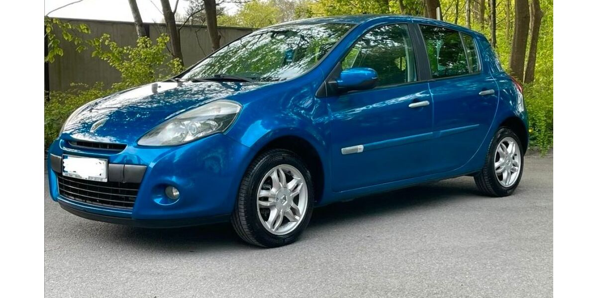 Renault Clio 210.000 km 2.200 &euro; Köln 50765
