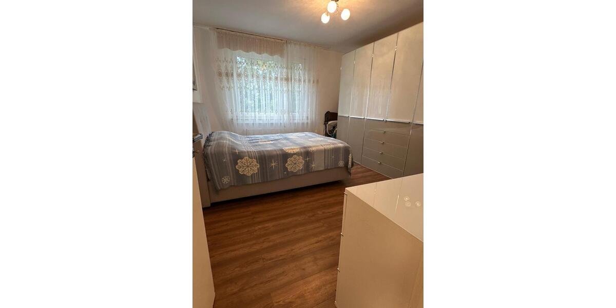 Etagenwohnung Köln Mülheim - 3 Zimmer, 75 m&sup2;, 390.000&euro; | Angebot:26126917