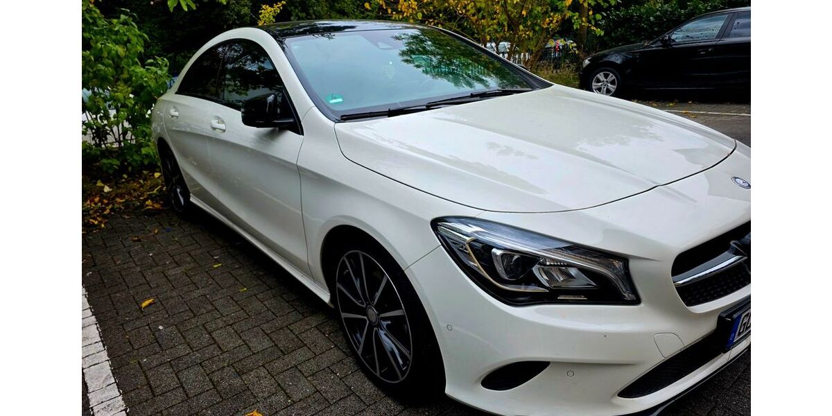 Mercedes-Benz CLA 180 99.000 km 18.000 &euro; Bergisch Gladbach 51469