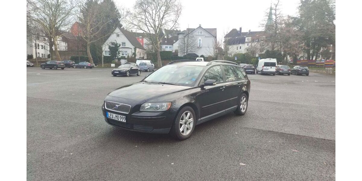 Volvo V50 210.000 km 2.900 &euro; Solingen 42719