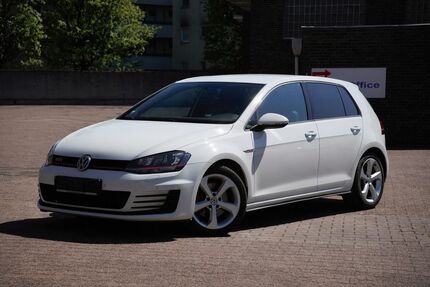 VW Golf 128.511 km 14.900 &euro; Düsseldorf 40597