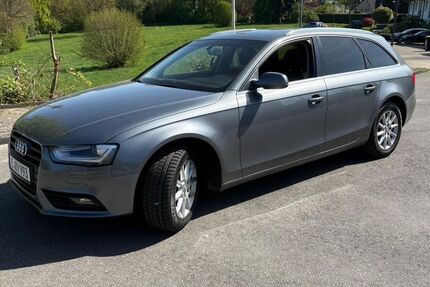 Audi A4 184.000 km 10.999 &euro; Wuppertal 42111