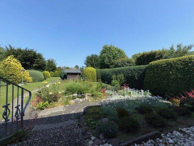 Mehrfamilienhaus, Wohnhaus Neuss Reuschenberg - 7 Zimmer, 158 m&sup2;, 469.000&euro; | Angebot:26835576