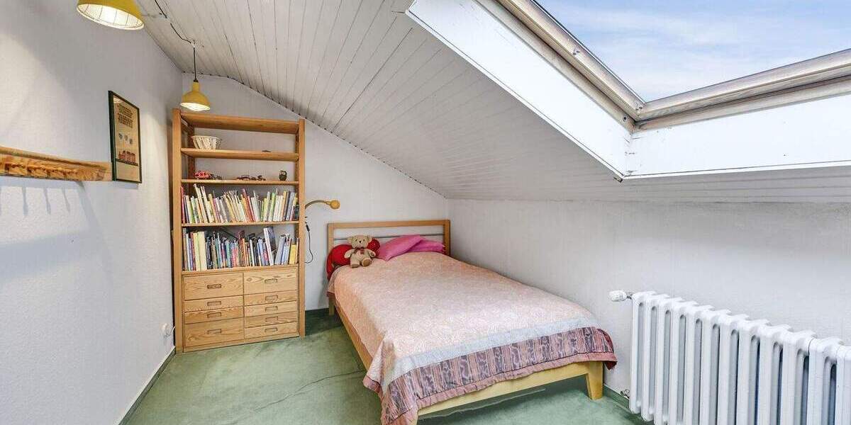 Einfamilienhaus Kaarst Vorst - 8 Zimmer, 272 m&sup2;, 849.000&euro; | Angebot:25694672